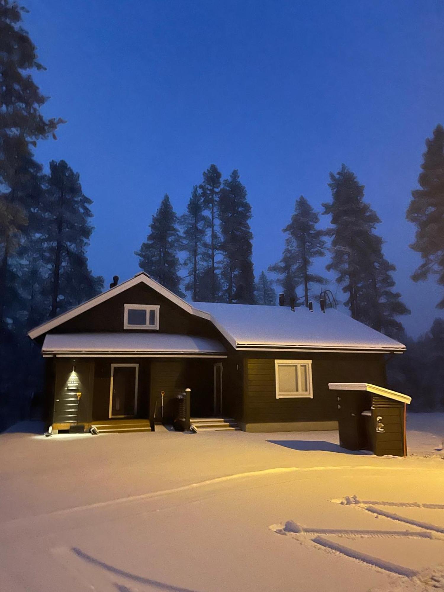 Villa Lumihelmi A & B Äkäslompolo Exteriör bild