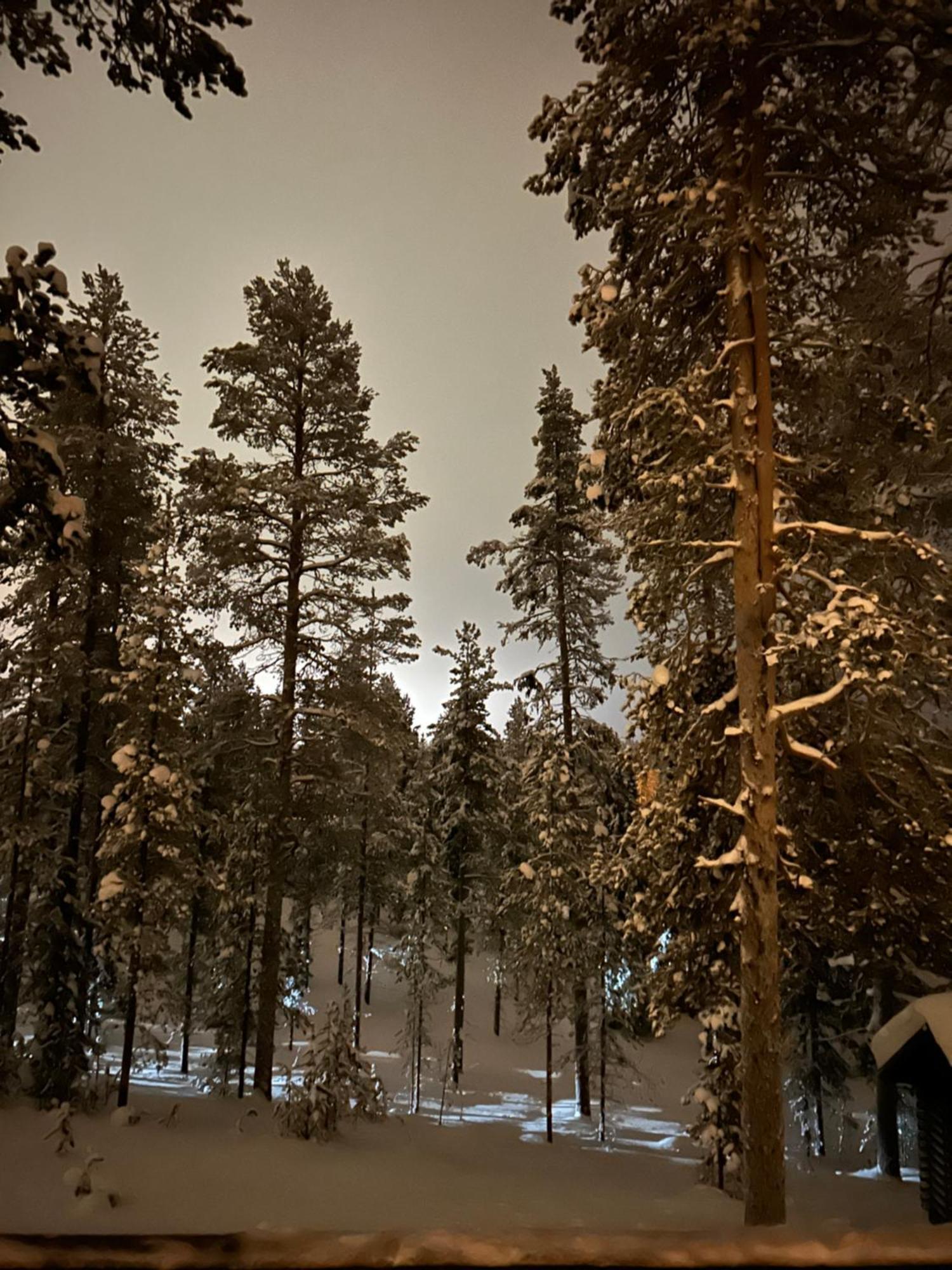 Villa Lumihelmi A & B Äkäslompolo Exteriör bild